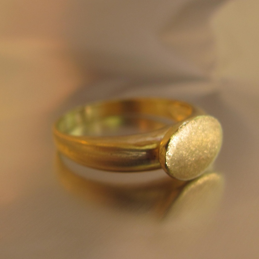 Signet ring. 14k solid yellow gold ring. - Picture 5 of 17